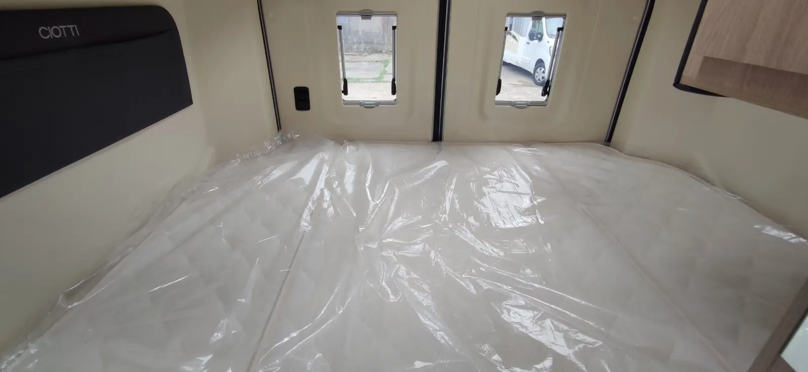 Giottivan 60FT Automatic