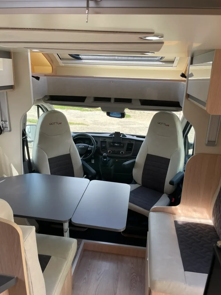 Giottiline Siena 390 Privilege A/T