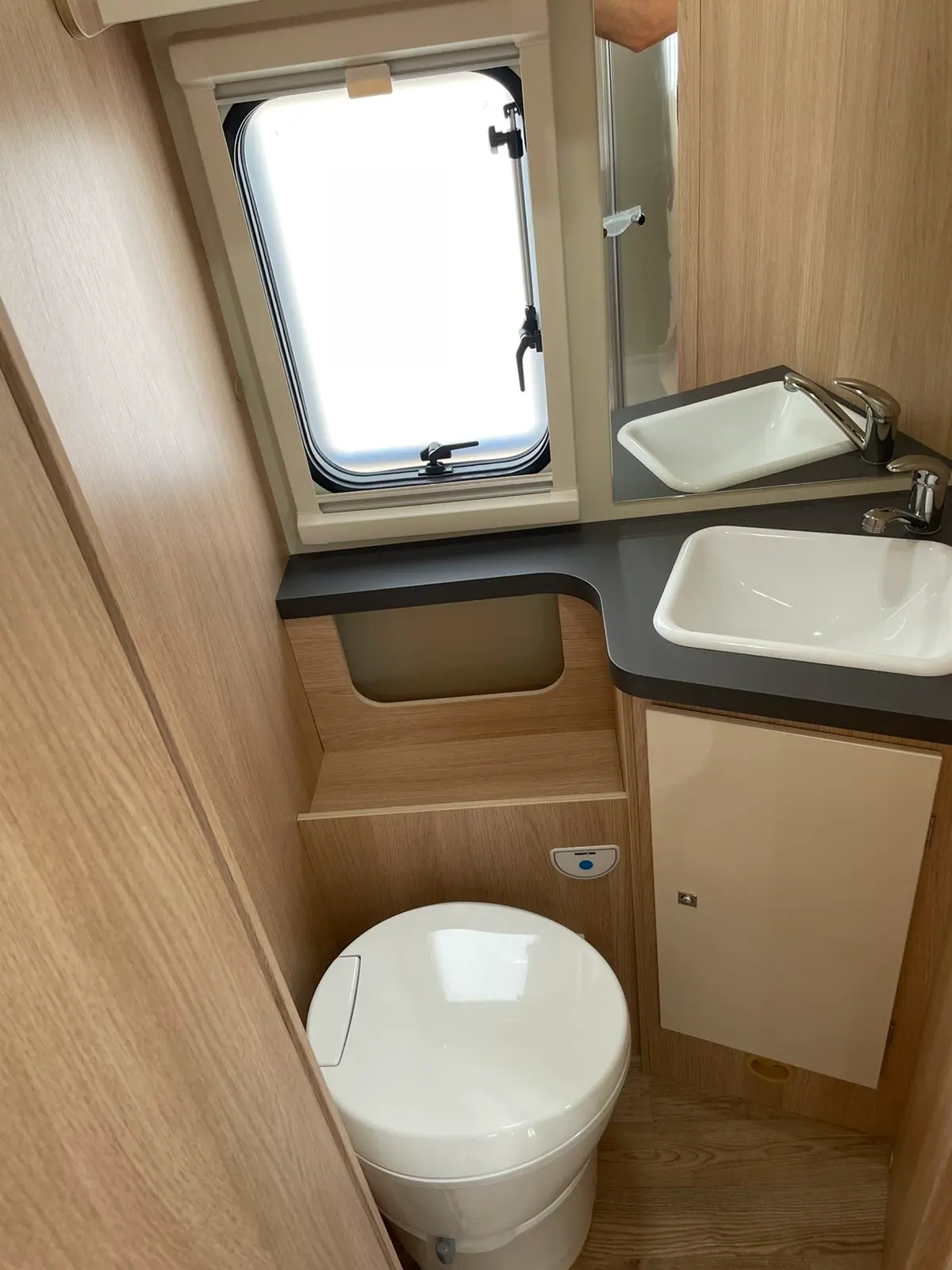 Giottiline Siena 390 Privilege A/T