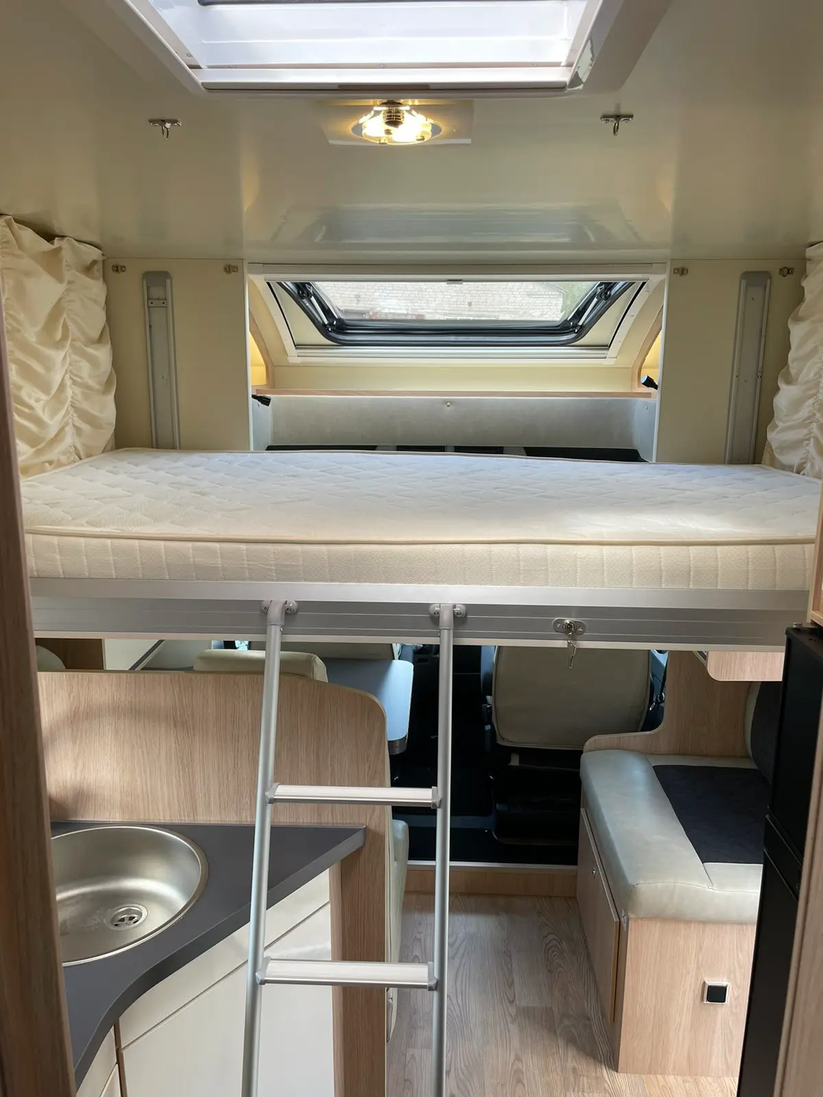 Giottiline Siena 390 Privilege A/T